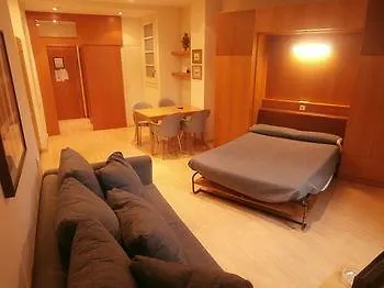 Sant Jordi Santa Anna Apartment Barcelona